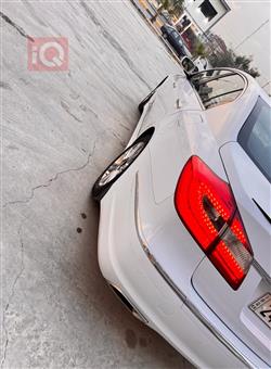 هیوندای جێنسس